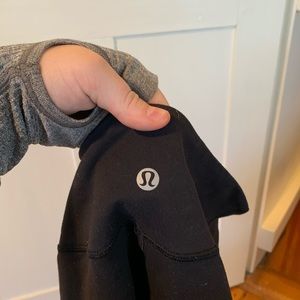 Black lululemon leggings